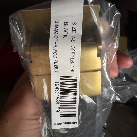 MICHAEL Kors Men's Belt Black Leather x MK Signature (Antique Gold Hardware) Rev - Picture 3 of 4